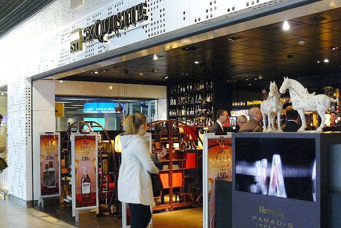 how much is tobacco in amsterdam airport Amsterdam Schiphol makes Exquisite liquor move