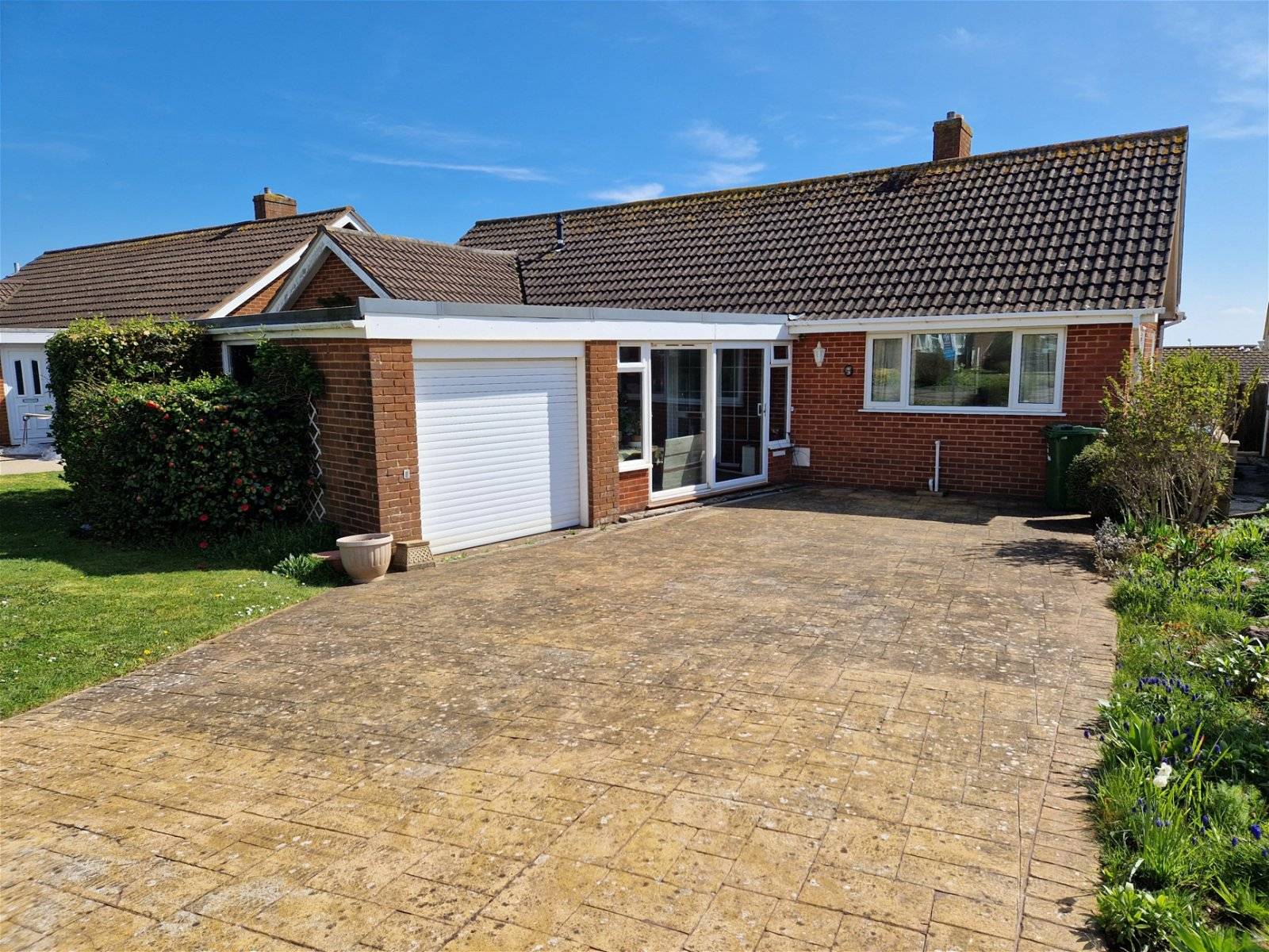 3 bedroom Bungalow for sale in Foxholes Hill EX8 2DQ Pennys Estate Agents