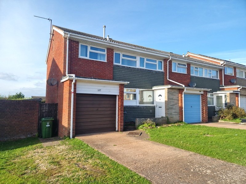 4 bedroom SemiDetached for sale in Langstone Drive EX8 4JB Pennys