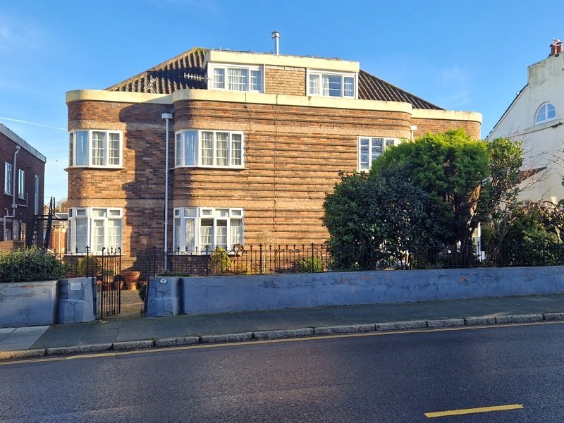 3 bedroom for sale in Rolle Road EX8 2AA Pennys Estate Agents