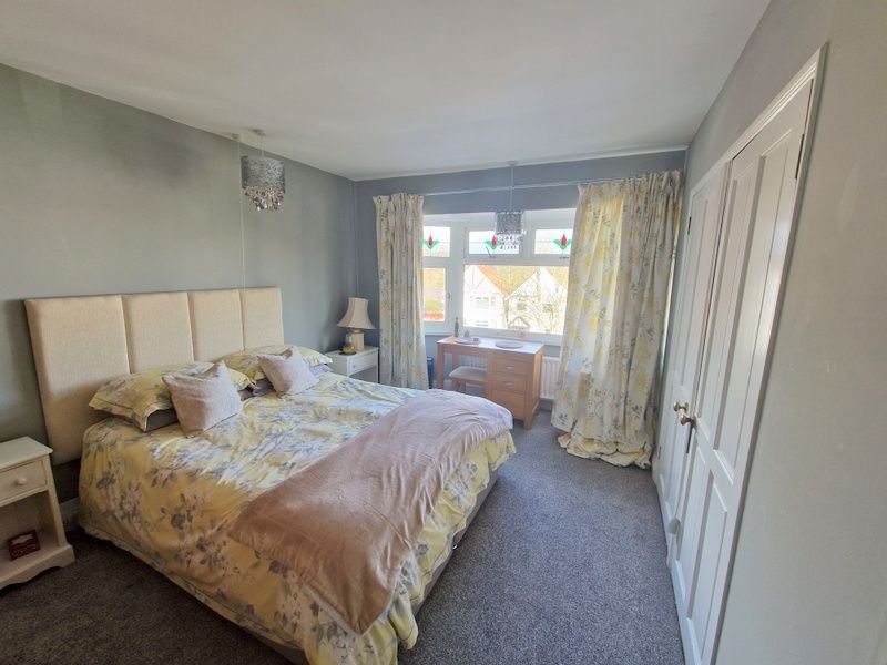 4 bedroom Detached for sale in Ashleigh Road EX8 2JY Pennys Estate Agents