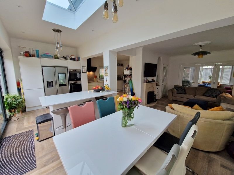 4 bedroom Detached for sale in Barnfield Avenue EX8 2QE Pennys Estate