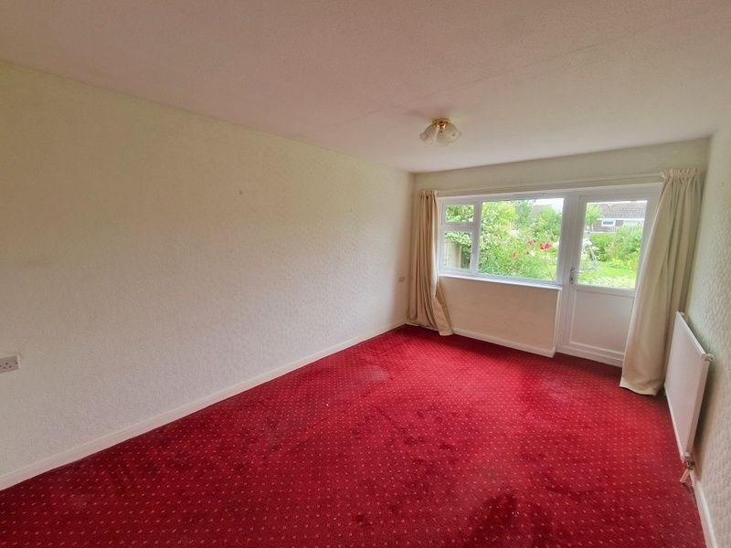 2 bedroom SemiDetachedBungalow for sale in Winston Road EX8 4LR