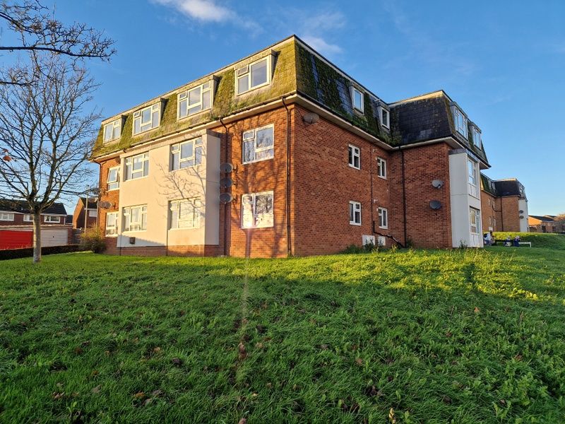 Flat for sale in Cheshire Road
