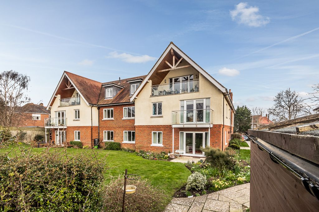 Flat for sale in Salterton Road